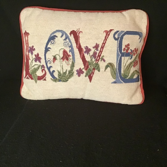 Vintage Decorative Throw Pillow Embroidered in a Floral Tapestry Style. - Picture 1 of 6